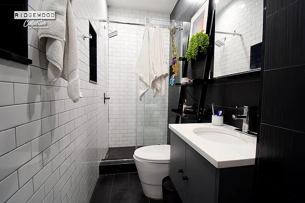 Rented by Voro NYC | media 33