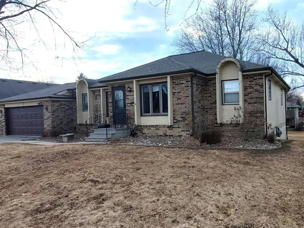 2307 Maple Blvd, Marshalltown, IA 50158