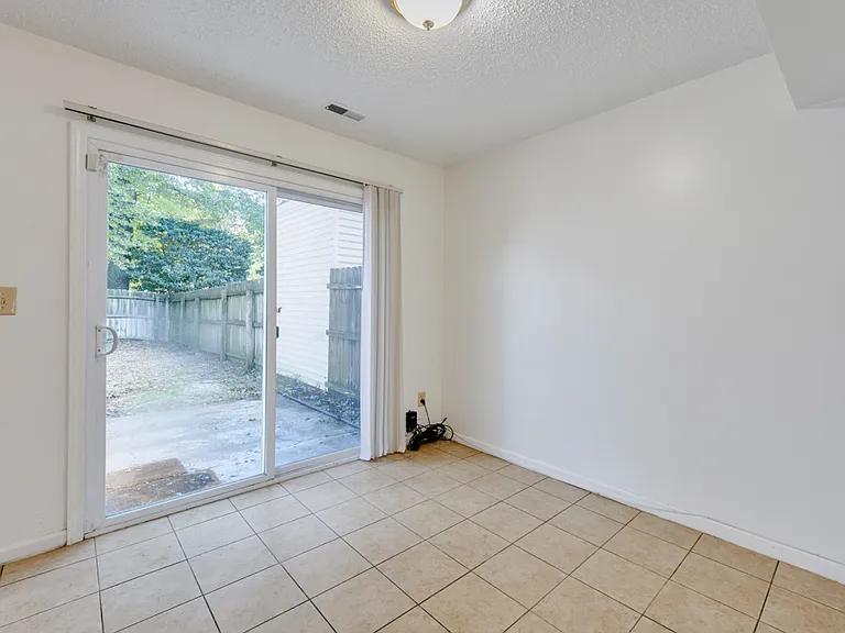 1132 Clear Springs Rd — Photo 15