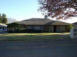 Home for Sale in Fort Worth, Texas $175,000