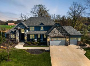 32815 Crimson Crossing Ct, Beverly Hills, MI 48025