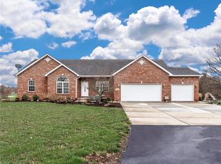 4843 Hazel Rd, Edwardsville, IL 62025