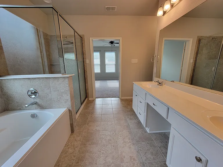 4725 Redbud Dr — Photo 13