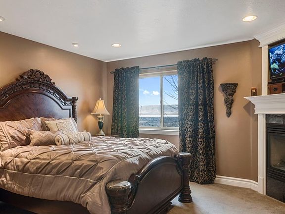 4th image of 9283 N Canyon Heights Dr