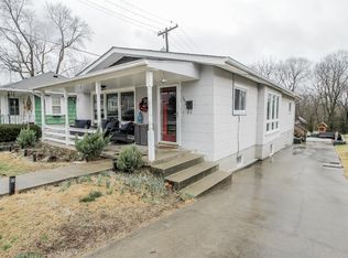 302 Creekview Dr, Paris, KY 40361