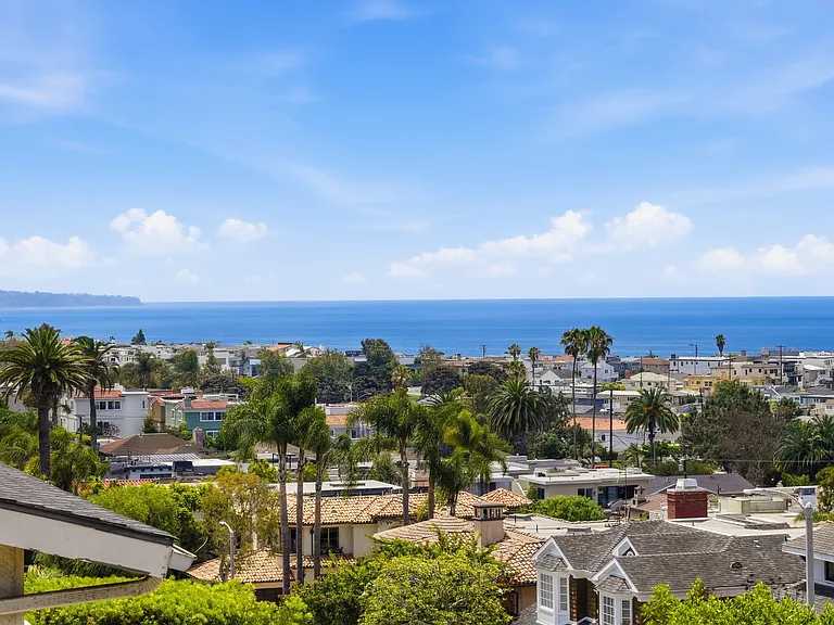 108 S Poinsettia Ave — Photo 4