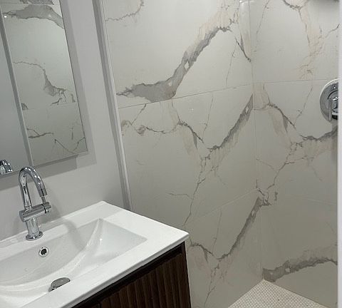 5th image of 4241 Hylan Blvd #2