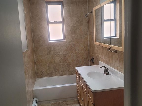 3rd image of 398 Highland Ter