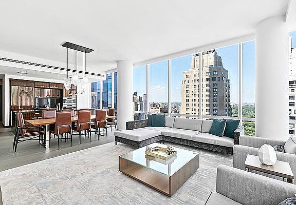 3rd image of 157 W 57th St APT 37F