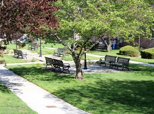 6768 150th St #A, Flushing, NY 11367