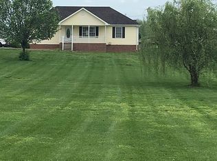 2753 Kinneys Rd, Cedar Hill, TN 37032