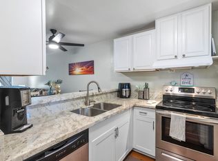 15 Kulanihakoi St APT 15B, Kihei, HI 96753
