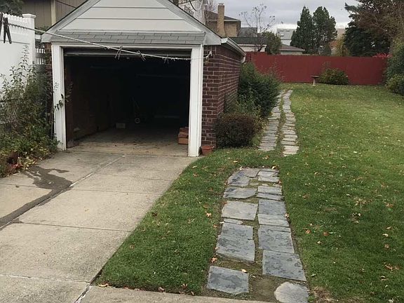 2nd image of 2611 200th St