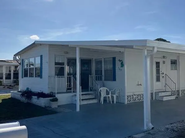 384 Sanibel St, Nokomis, FL 34275