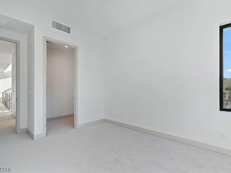 66 Lakefront Dr — Photo 41