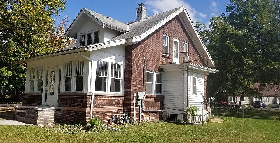 2nd image of 115 Paoli St #1