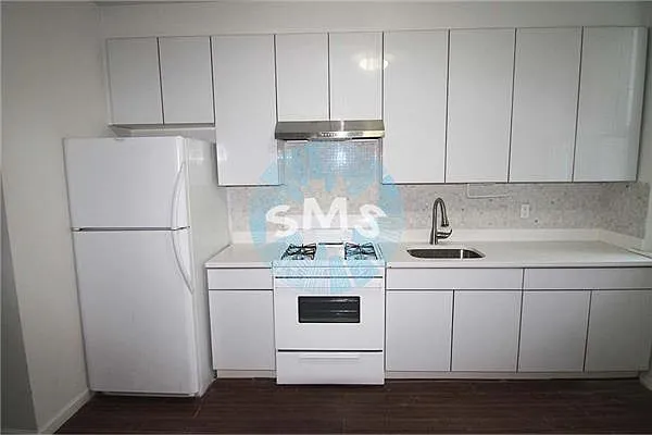 Rented by Space Marketing Shop | media 55