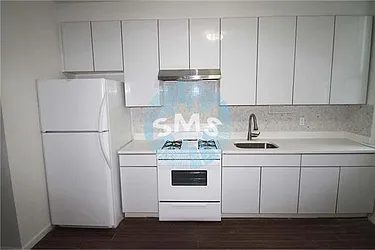 Rented by Space Marketing Shop