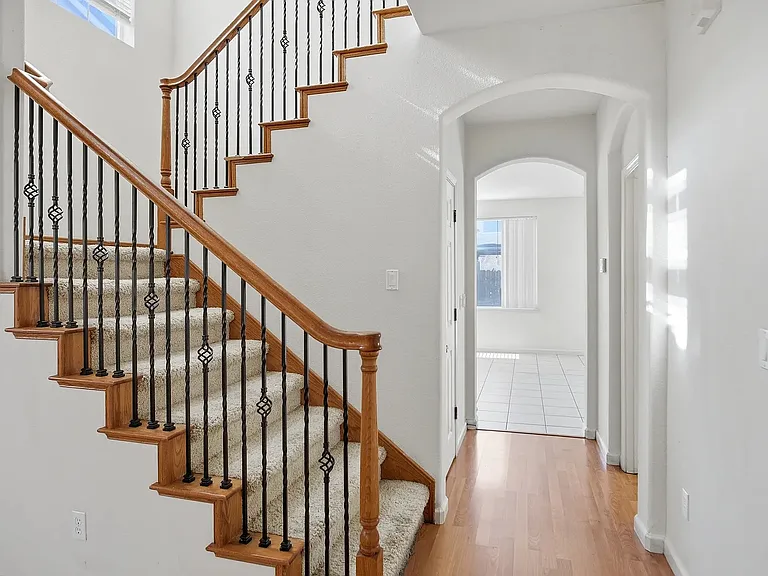 3648 Fallview Ave — Photo 4