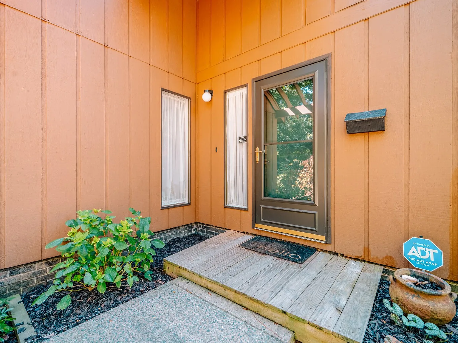 4 bed, 3.5 bath, $3,800 — Photo 4