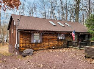 326 Shingle Mill Dr, Drums, PA 18222