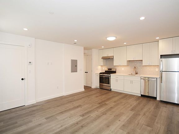 3rd image of 460 22nd Ave #6A