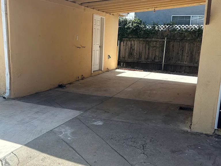 924 W Colorado Blvd #B — Photo 1