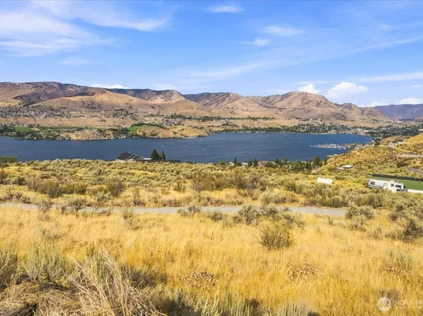 64 Chelan Butte Rd, Chelan, WA 98816