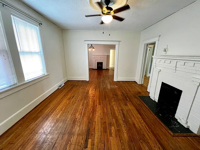 901 Center St — Photo 6