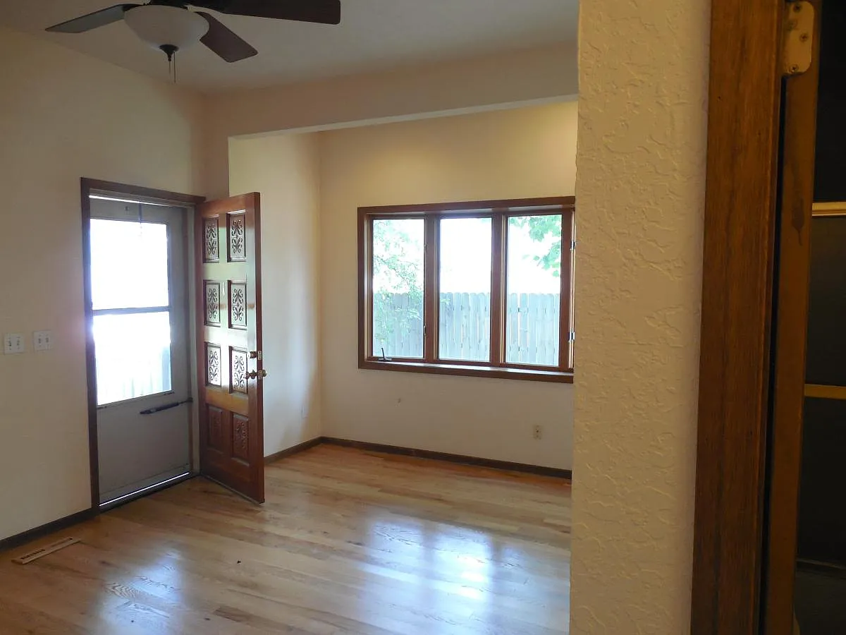 409 Hill Street — Photo 1