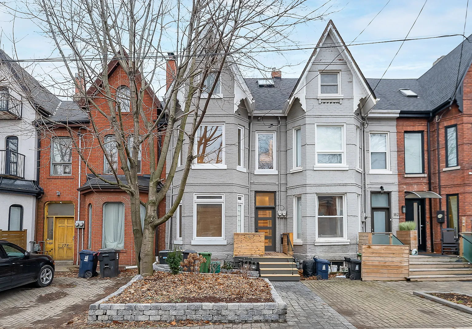 180 Strachan Avenue — Photo 1