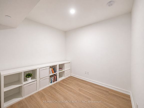 5th image of 1100 Sheppard Ave W #929