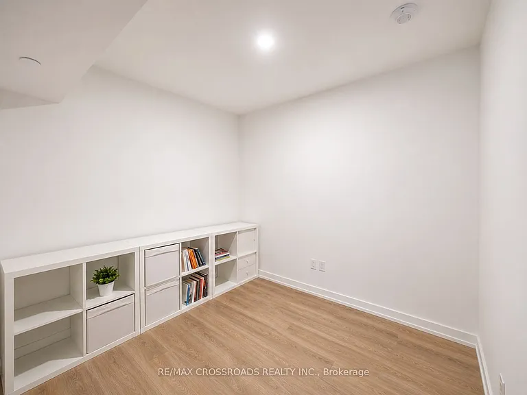 1100 Sheppard Ave W #929 — Photo 5