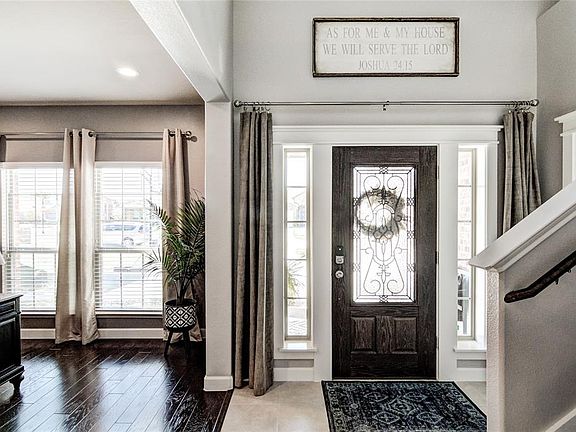 2nd image of 402 Marquette Dr