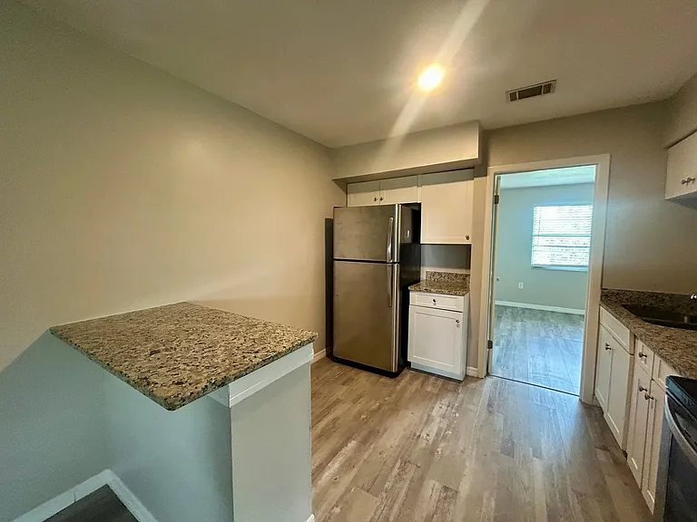 Janie B Apartments — Photo 3