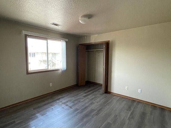 5th image of 841 Dickinson Ave #8
