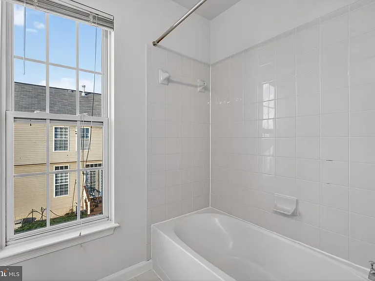 25278 Boldness Ct — Photo 36