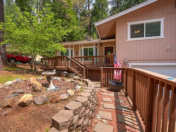 5th image of 5701 Columbine Way