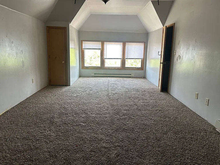505-507 N Farrington Street — Photo 11