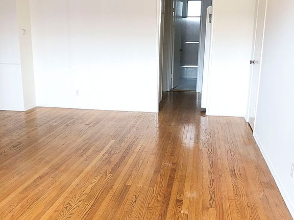 3rd image of 1037 S Holt Ave APT 2