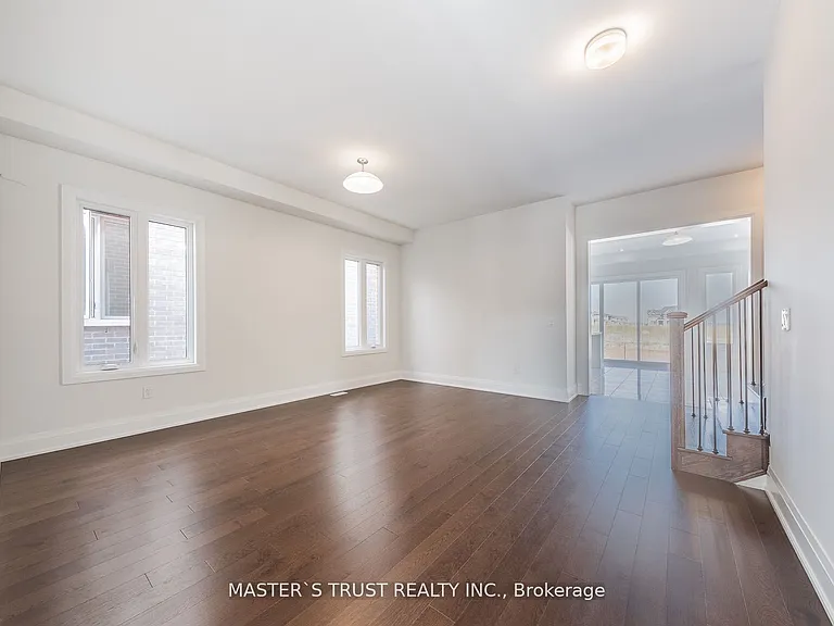15 Backhouse Dr — Photo 5