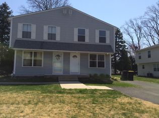 415B Walnut Ave, Horsham, PA 19044