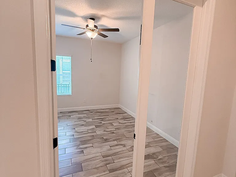 5723 Silver Sun Dr — Photo 10