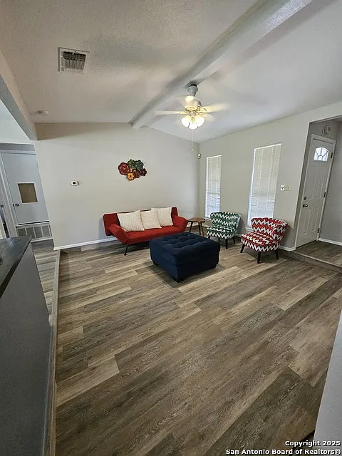 Building Photo - 5814 Cliffmont Dr