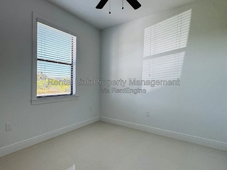 3948 20th St W — Photo 27