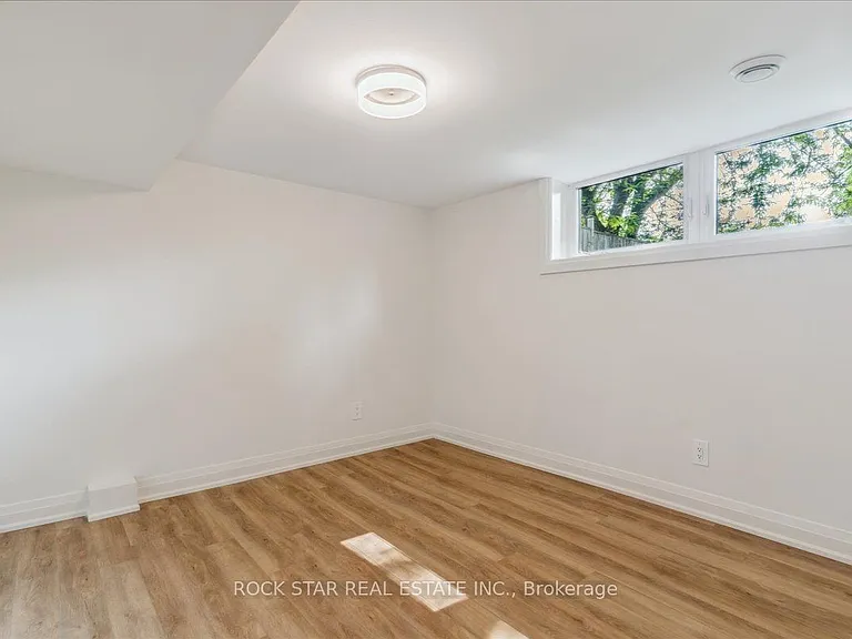 129 W 32nd St #LOWER — Photo 10