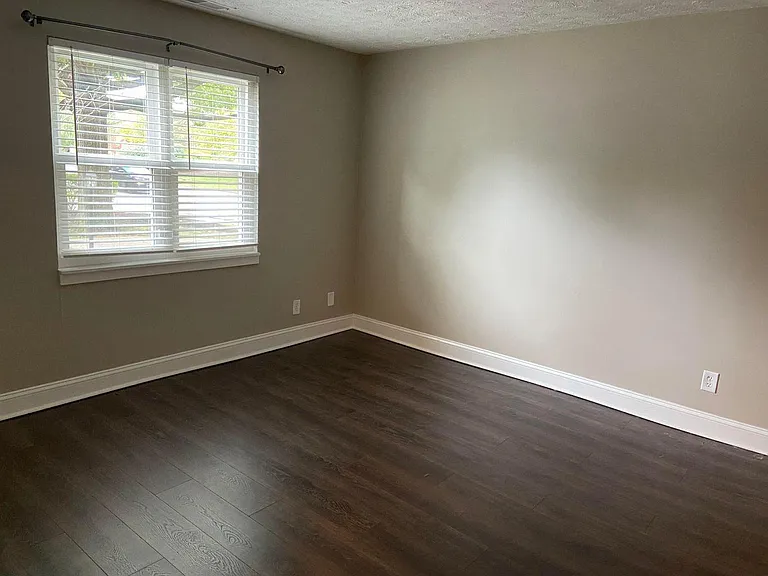 421 Redding Rd #1 — Photo 8