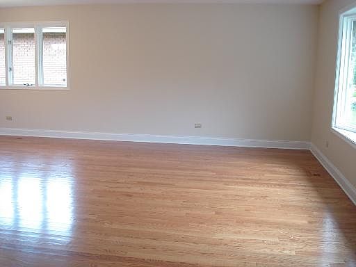 2nd image of 17514 S Oakwood Dr