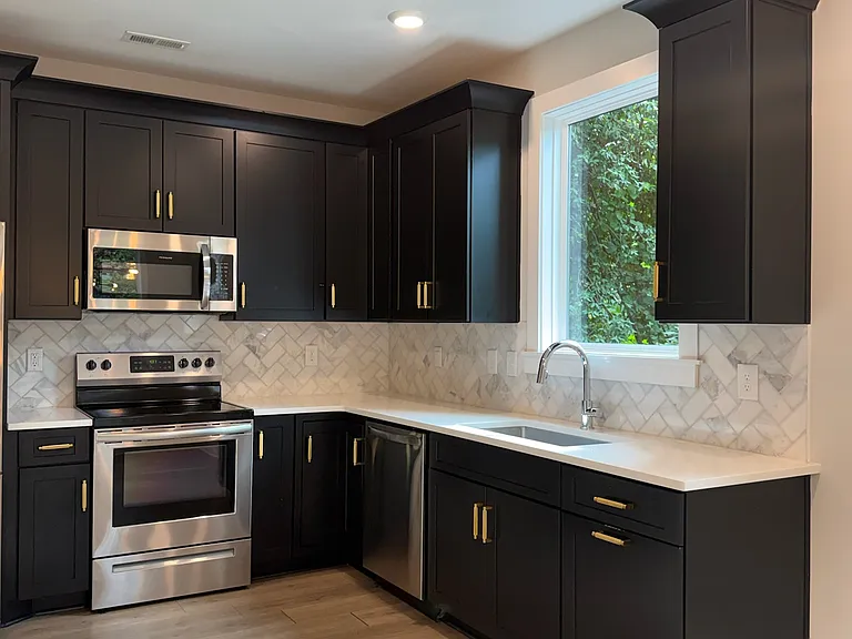 801 Cherokee Ave #8 — Photo 2