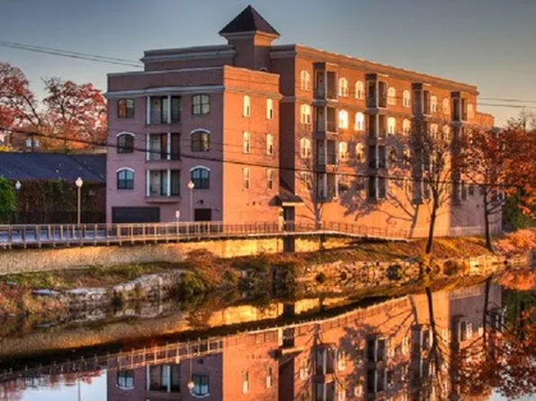 52 Main St, Nashua, NH 03060